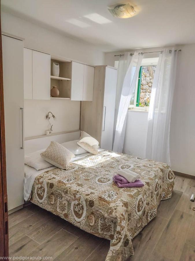 Apartment Krzenic With Sea View