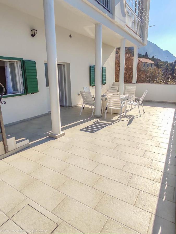 Apartment Krzenic With Sea View